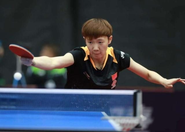 励着众多球 励着众多球