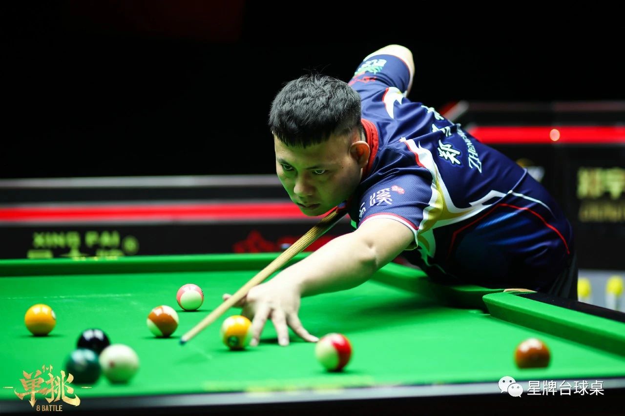 紧张激烈的 紧张激烈的